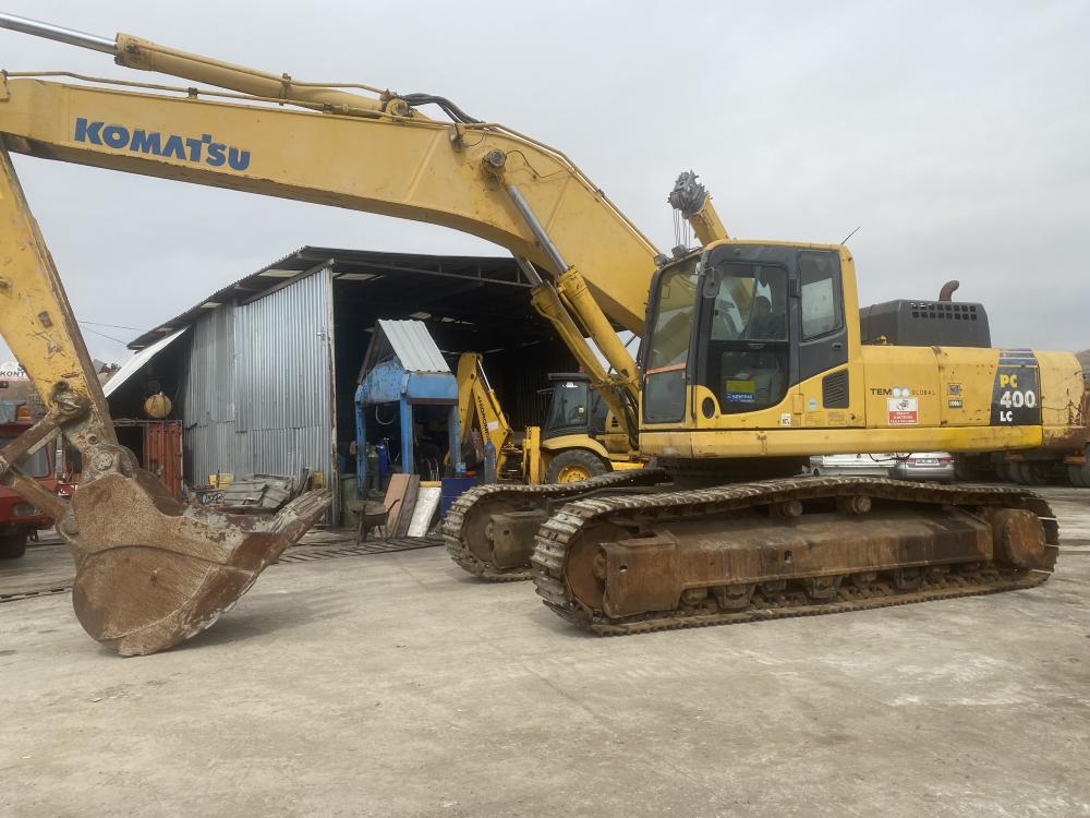 KOMATSU PC400-8